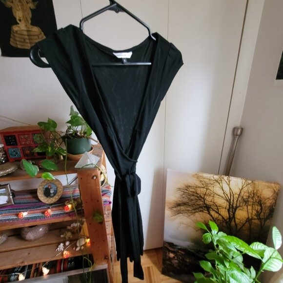 Diane von furstenberg black wrap mini dress- Size 0 - Picture 5 of 7
